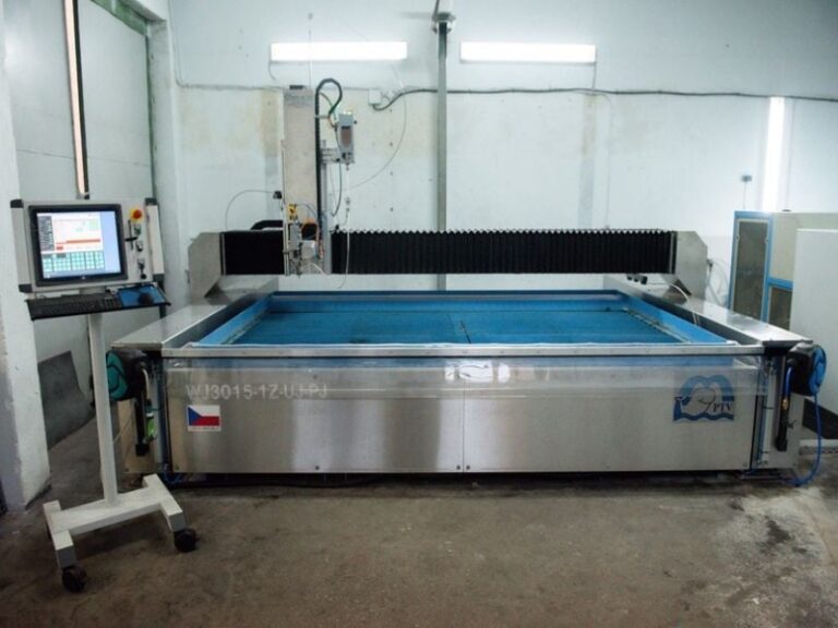 waterjet cięcie wodą płytek