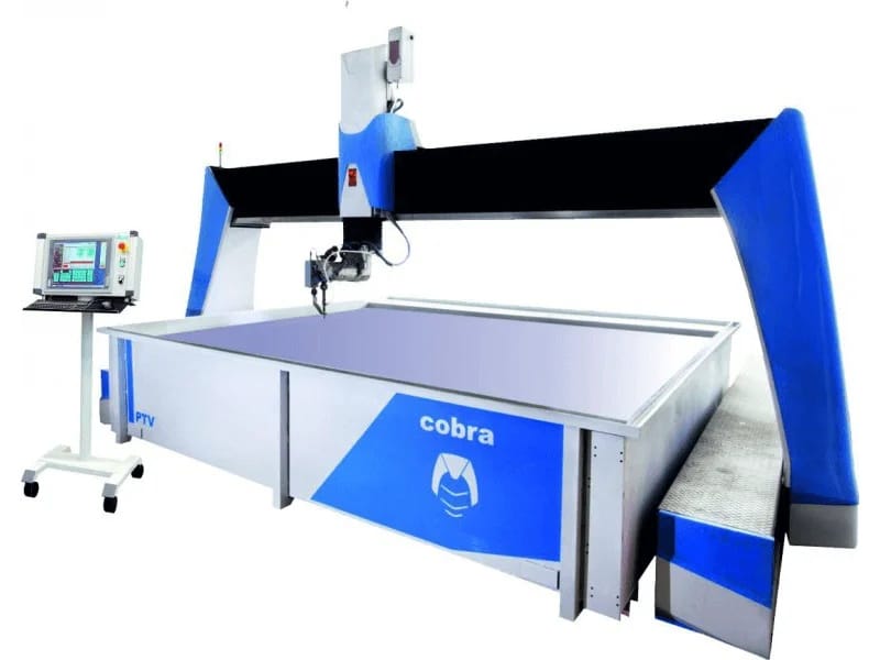 Waterjet Cobra firmy PTV. Przełom w technologii wielkogabarytowego cięcia strumieniem wody