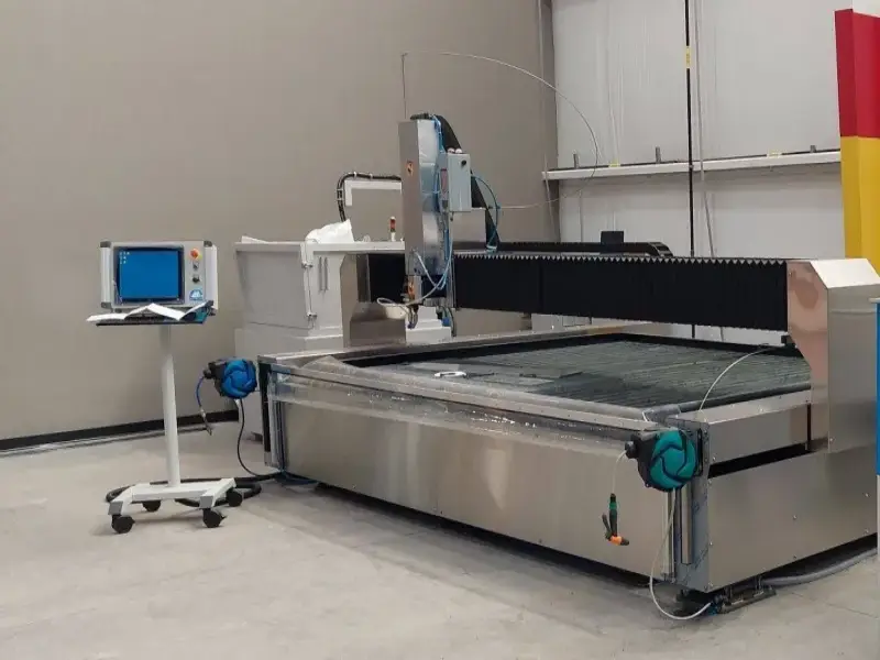 Cięcie na zimno, zyski na gorąco. Jak technologia waterjet PTV wdraża oszczędności i precyzję?